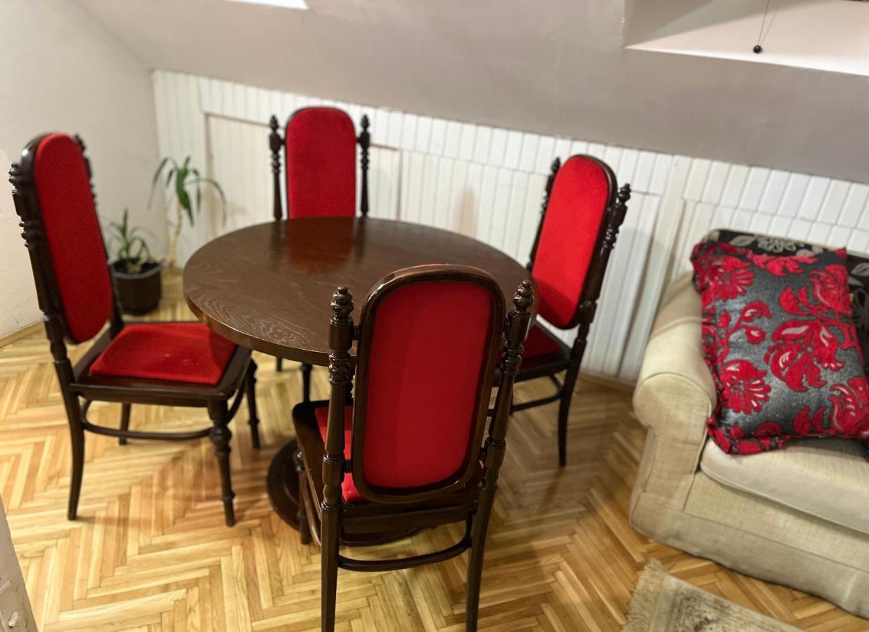 Srba Appartement Belgrado Buitenkant foto